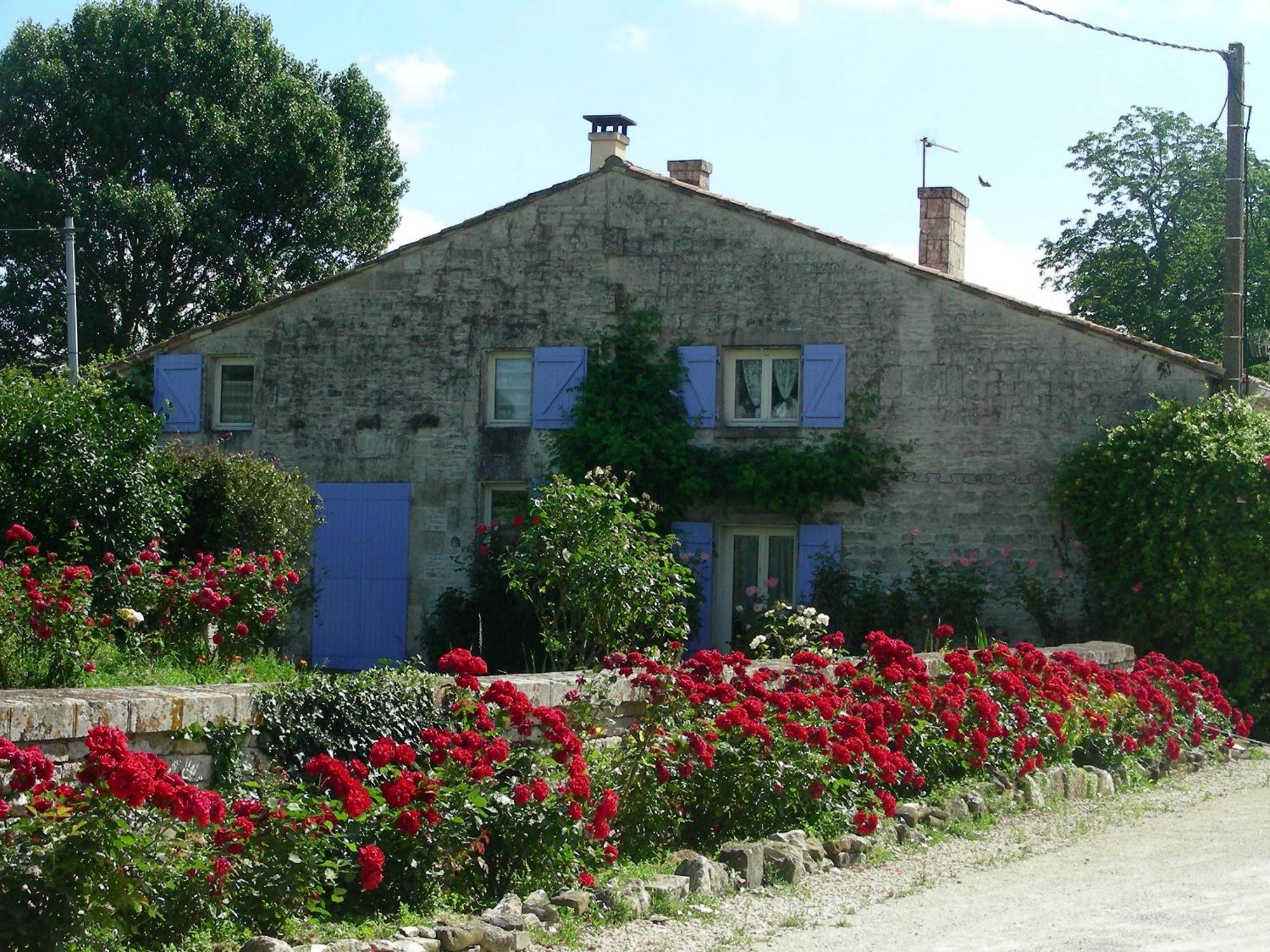 Chambres D'Hotes Entre Niort Et Marais Poitevin Bessines Exterior foto