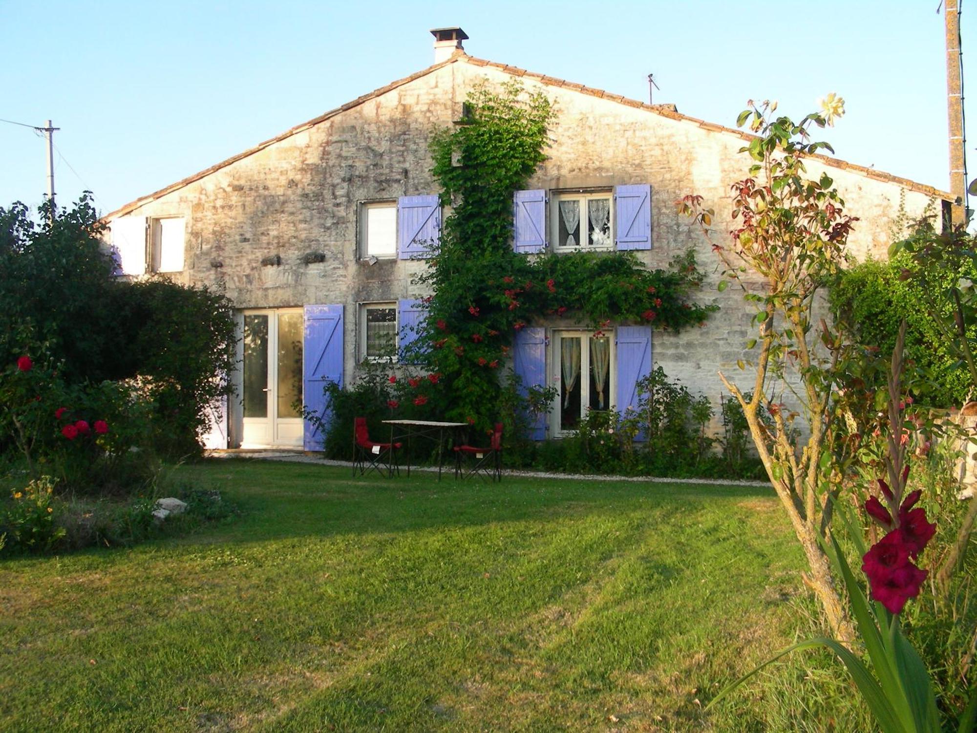 Chambres D'Hotes Entre Niort Et Marais Poitevin Bessines Exterior foto